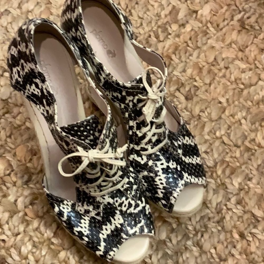 Plomo Esther Wedge Snakeskin T-Strap Sandal 9/39 - Picture 12 of 15
